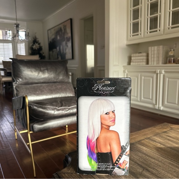 Pleasure wig Nicki rainbow - Picture 4 of 4